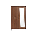 Moderne houten kast met spiegelvervorming
